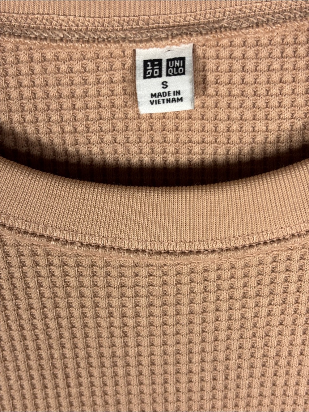 UNIQLO Women’s Waffle Knit Sweater Size S Tan Taupe Long Sleeve Crewneck - Picture 5 of 8